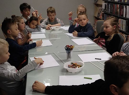 Gr IV Zajęcia w bibliotece-"Co to jest teatr cieni"