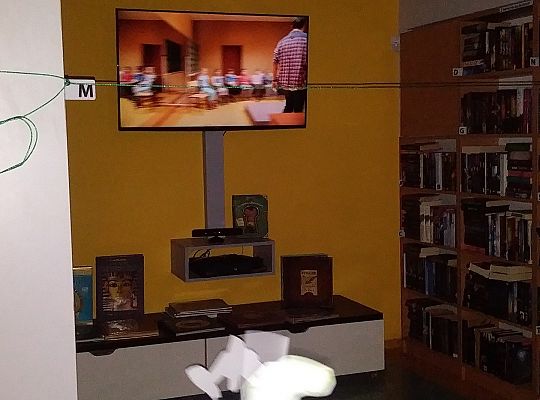 Gr IV Zajęcia w bibliotece-"Co to jest teatr cieni"