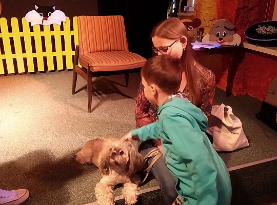 Gr IV- Spotkanie z autorką książek o psach oraz pasowanie na czytelnika