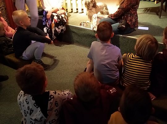 Gr IV- Spotkanie z autorką książek o psach oraz pasowanie na czytelnika