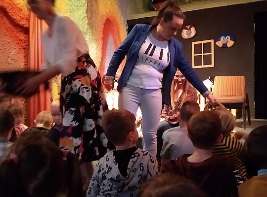 Gr IV- Spotkanie z autorką książek o psach oraz pasowanie na czytelnika