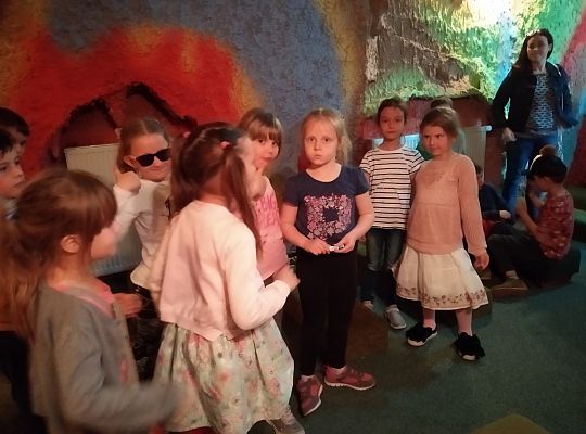 Gr IV- Spotkanie z autorką książek o psach oraz pasowanie na czytelnika