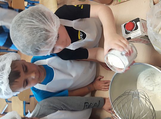 GR II pieczemy babeczki do koszyczka