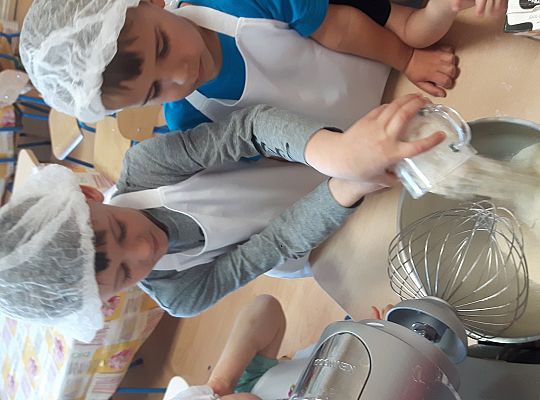 GR II pieczemy babeczki do koszyczka