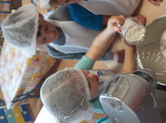 GR II pieczemy babeczki do koszyczka