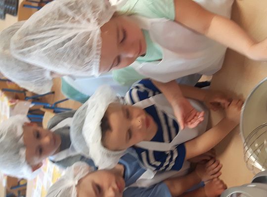 GR II pieczemy babeczki do koszyczka