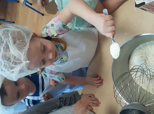 GR II pieczemy babeczki do koszyczka