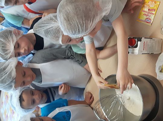 GR II pieczemy babeczki do koszyczka