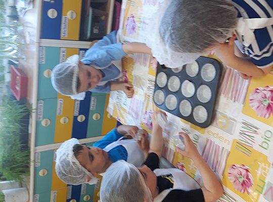 GR II pieczemy babeczki do koszyczka