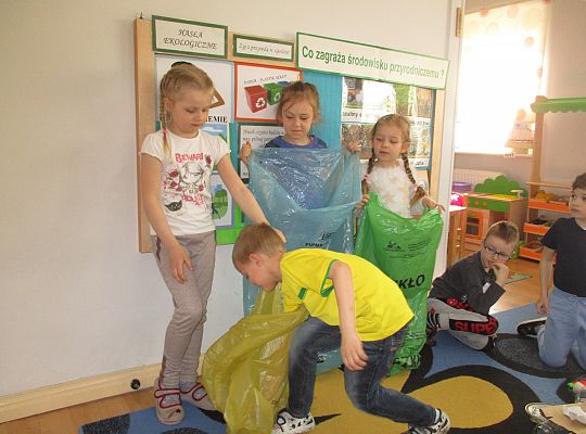 Gr III Segregujemy śmieci