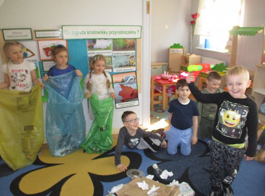 Gr III Segregujemy śmieci