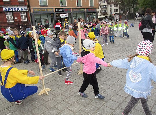 Gr III Zabawy zorganizowane przez Bibliotekę
