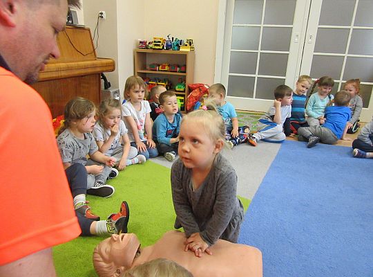 Gr I i II spotkanie z Ratownikiem Medycznym