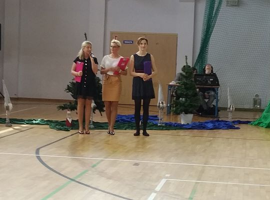 Gr IV Przedstawienie w SP 7 "Czerwony Kapturek" po angielsku