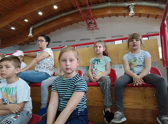 Gr IV Przedstawienie w SP 7 "Czerwony Kapturek" po angielsku