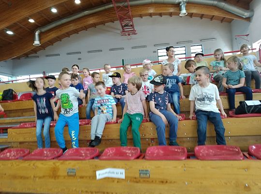 Gr IV Przedstawienie w SP 7 "Czerwony Kapturek" po angielsku