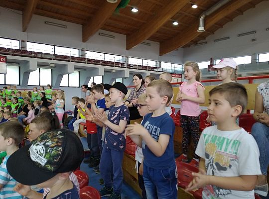 Gr IV Przedstawienie w SP 7 "Czerwony Kapturek" po angielsku