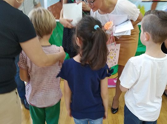 Gr IV Przedstawienie w SP 7 "Czerwony Kapturek" po angielsku