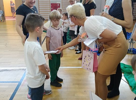 Gr IV Przedstawienie w SP 7 "Czerwony Kapturek" po angielsku