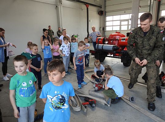 Gr IV Wycieczka do jednostki Wojskowej w Siemirowicach