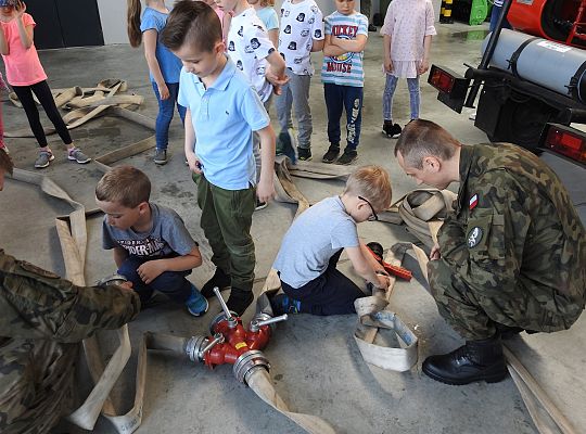 Gr IV Wycieczka do jednostki Wojskowej w Siemirowicach