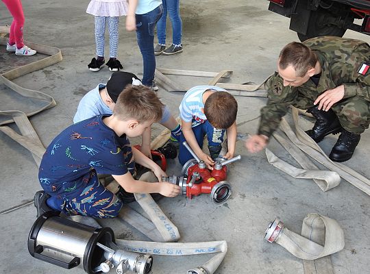 Gr IV Wycieczka do jednostki Wojskowej w Siemirowicach