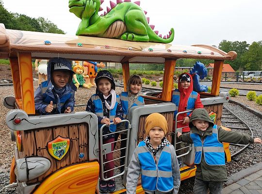 Gr III Wycieczka do Parku Ewolucji w Sławutówku