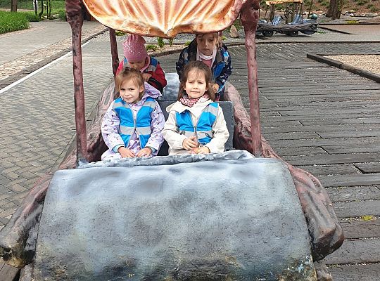 Gr III Wycieczka do Parku Ewolucji w Sławutówku