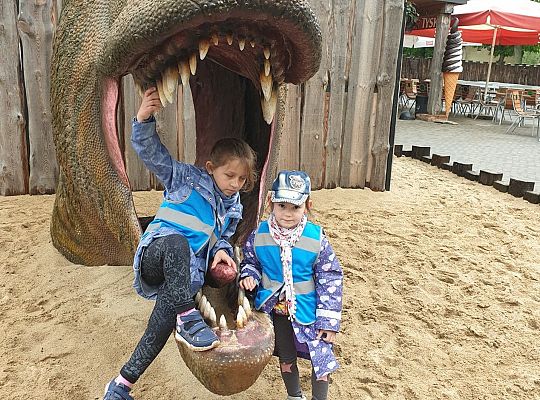 Gr III Wycieczka do Parku Ewolucji w Sławutówku