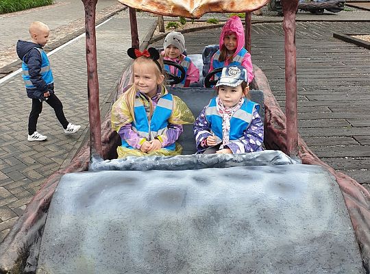 Gr III Wycieczka do Parku Ewolucji w Sławutówku