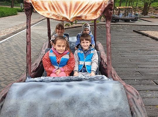 Gr III Wycieczka do Parku Ewolucji w Sławutówku