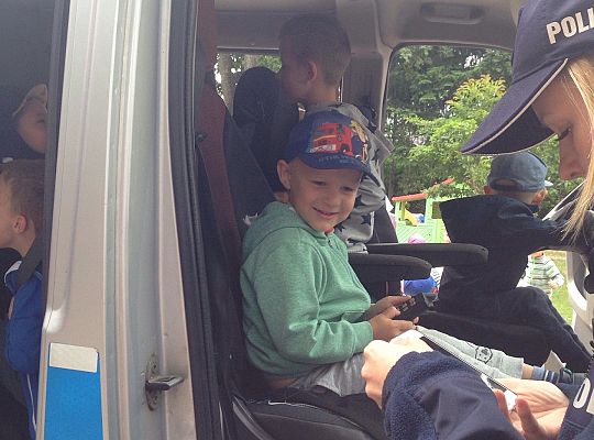 Wakacyjne spotkanie z Policją-bezpieczne wakacje