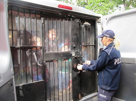 Wakacyjne spotkanie z Policją-bezpieczne wakacje
