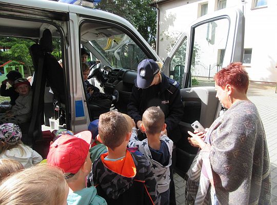 Wakacyjne spotkanie z Policją-bezpieczne wakacje