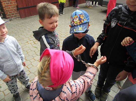 Wakacyjne spotkanie z Policją-bezpieczne wakacje