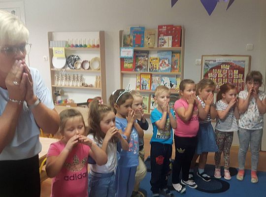 Nowa Pani Dyrektor-Beata Suchta poznaje naszych przedszkolaków