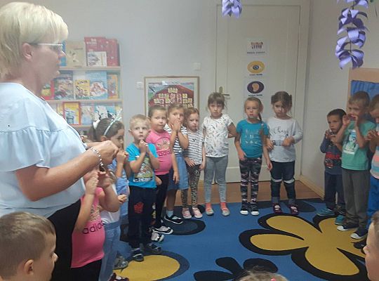 Nowa Pani Dyrektor-Beata Suchta poznaje naszych przedszkolaków