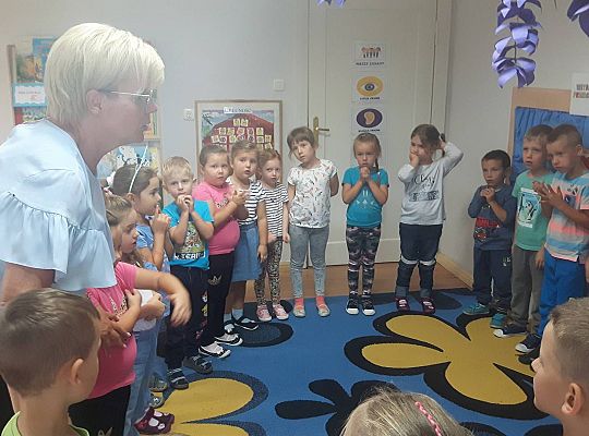 Nowa Pani Dyrektor-Beata Suchta poznaje naszych przedszkolaków