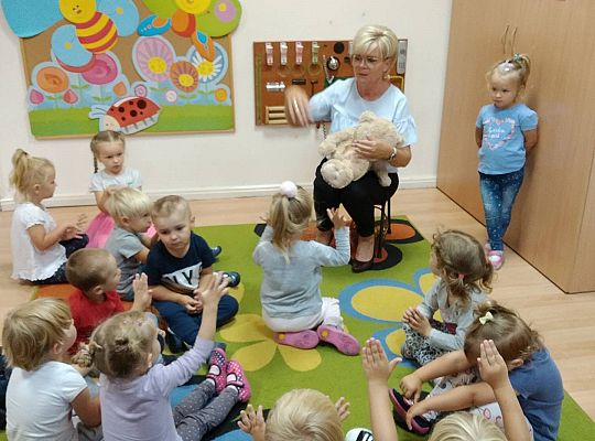 Nowa Pani Dyrektor-Beata Suchta poznaje naszych przedszkolaków