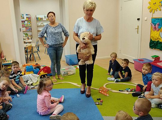 Nowa Pani Dyrektor-Beata Suchta poznaje naszych przedszkolaków