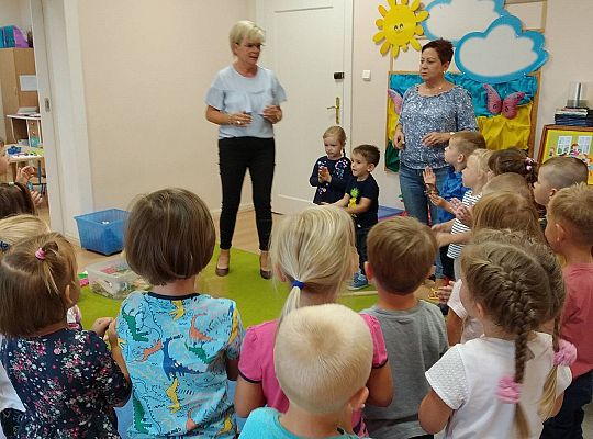Nowa Pani Dyrektor-Beata Suchta poznaje naszych przedszkolaków