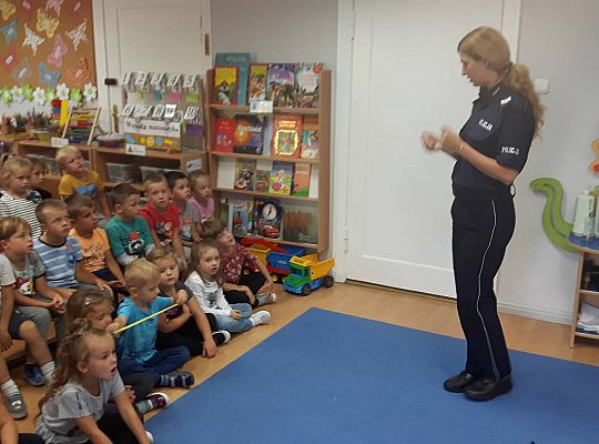 Gr III i IV Spotkanie z Panią Policjantką