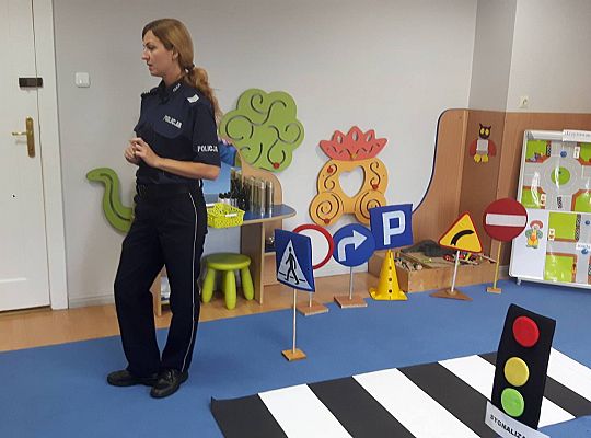 Gr III i IV Spotkanie z Panią Policjantką