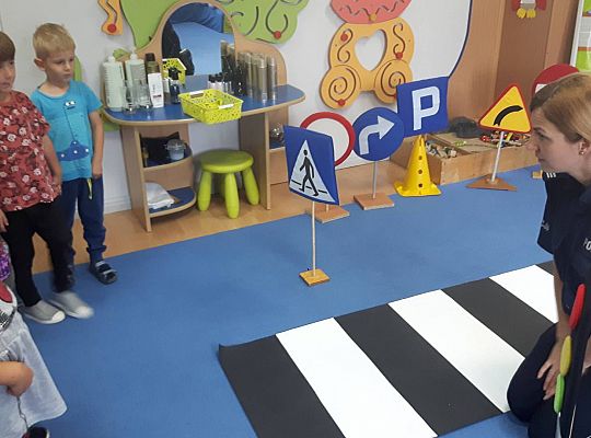 Gr III i IV Spotkanie z Panią Policjantką