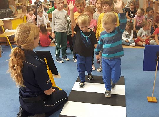 Gr III i IV Spotkanie z Panią Policjantką