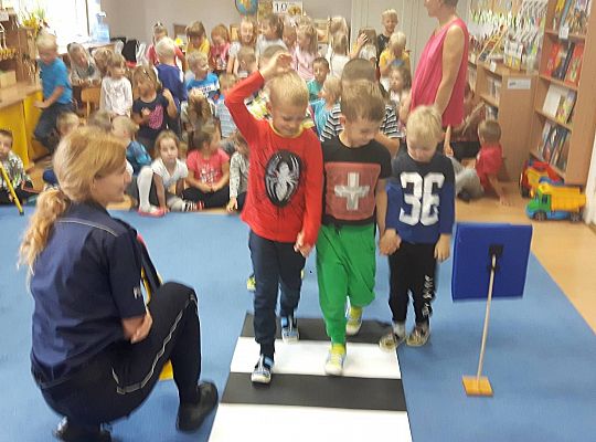 Gr III i IV Spotkanie z Panią Policjantką