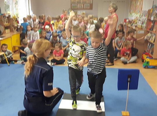 Gr III i IV Spotkanie z Panią Policjantką