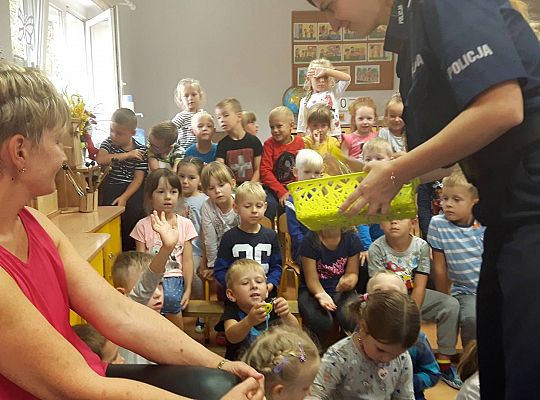 Gr III i IV Spotkanie z Panią Policjantką