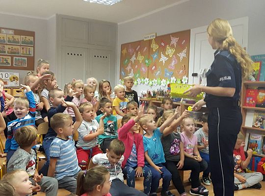 Gr III i IV Spotkanie z Panią Policjantką