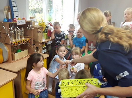 Gr III i IV Spotkanie z Panią Policjantką